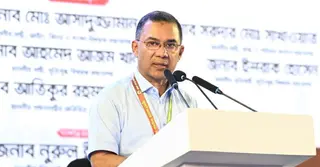 জুলাই শহীদদের আত্মত্যাগ স্মরণীয় করে রাখতে সরকার প্রতিশ্রুতিবদ্ধ: প্রধানমন্ত্রী